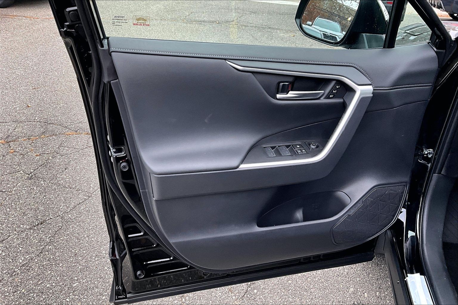 2025 Toyota RAV4 Limited photo 3