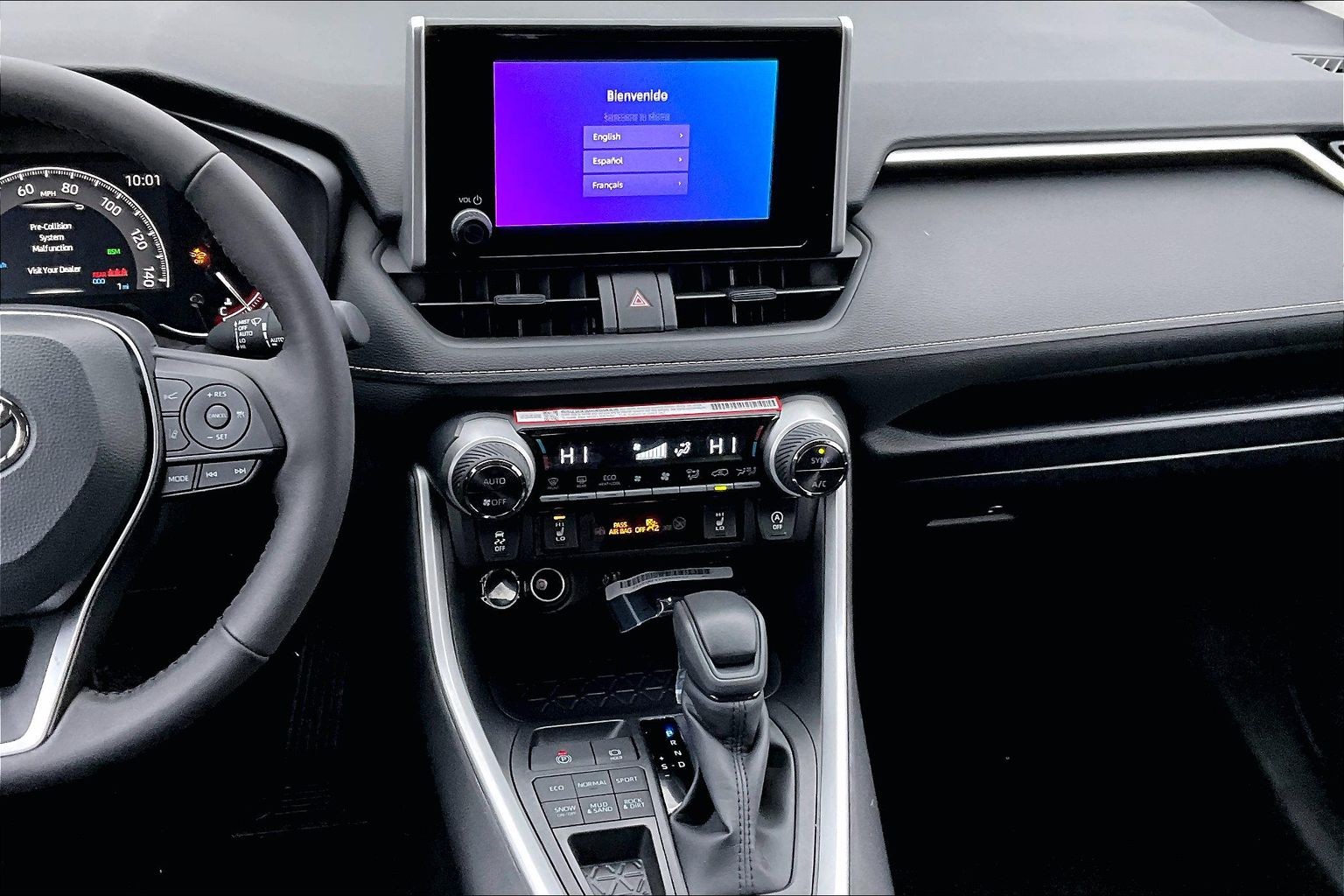 2025 Toyota RAV4 XLE photo 3