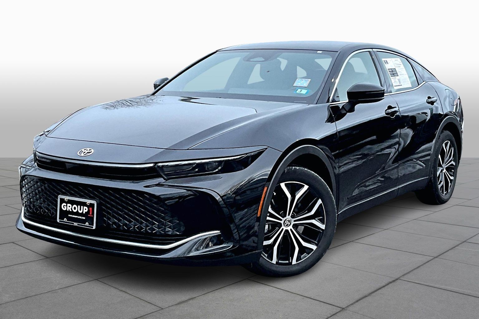 2023 Toyota Crown XLE's photo