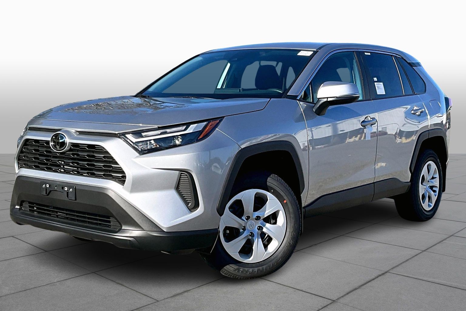 2025 Toyota RAV4 LE AWD's photo