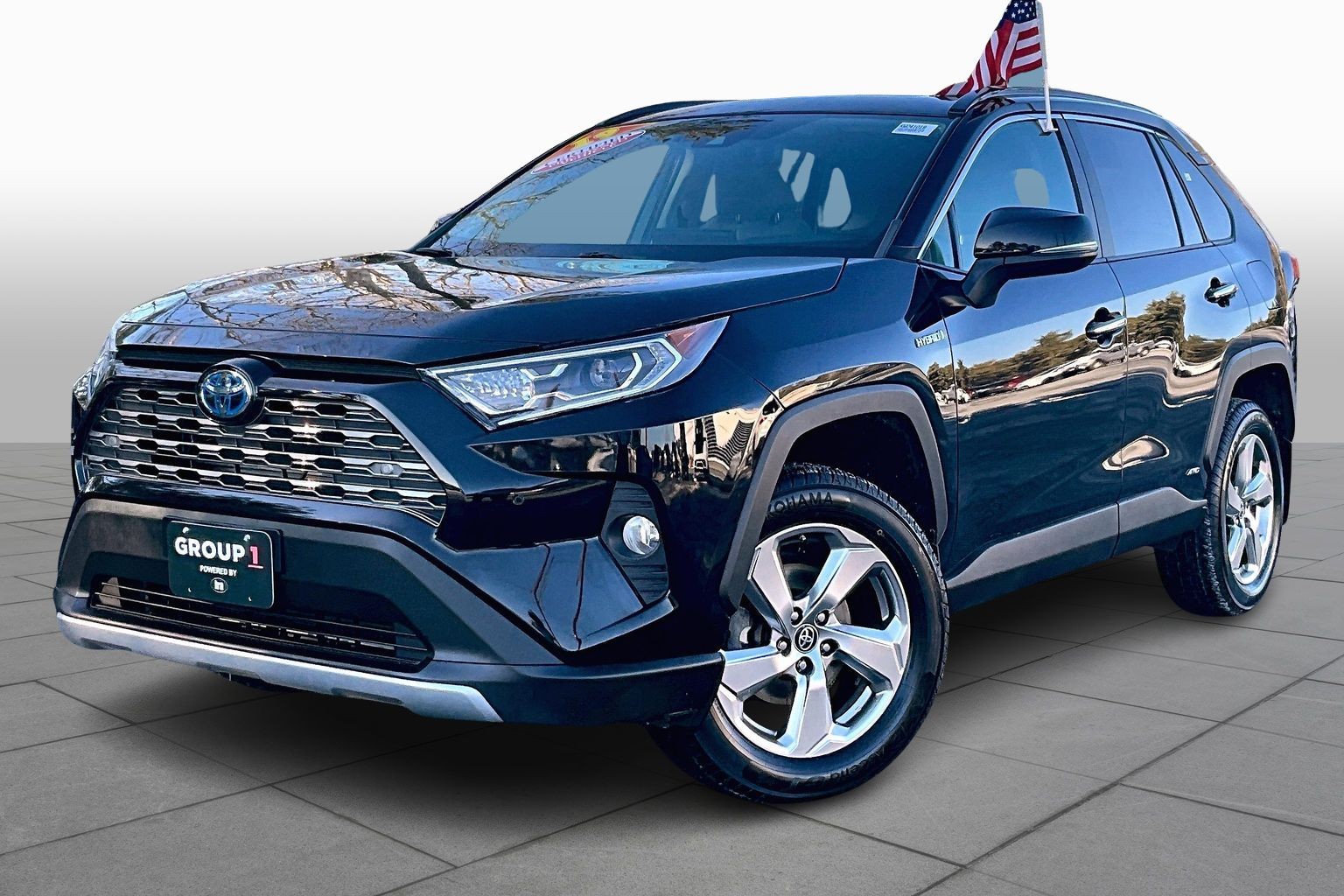 2019 Toyota RAV4 Limited's photo