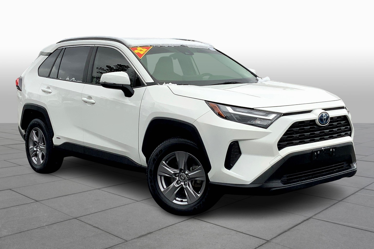 Used 2022 Toyota RAV4 XLE with VIN JTMRWRFV5ND144429 for sale in Rockland, MA