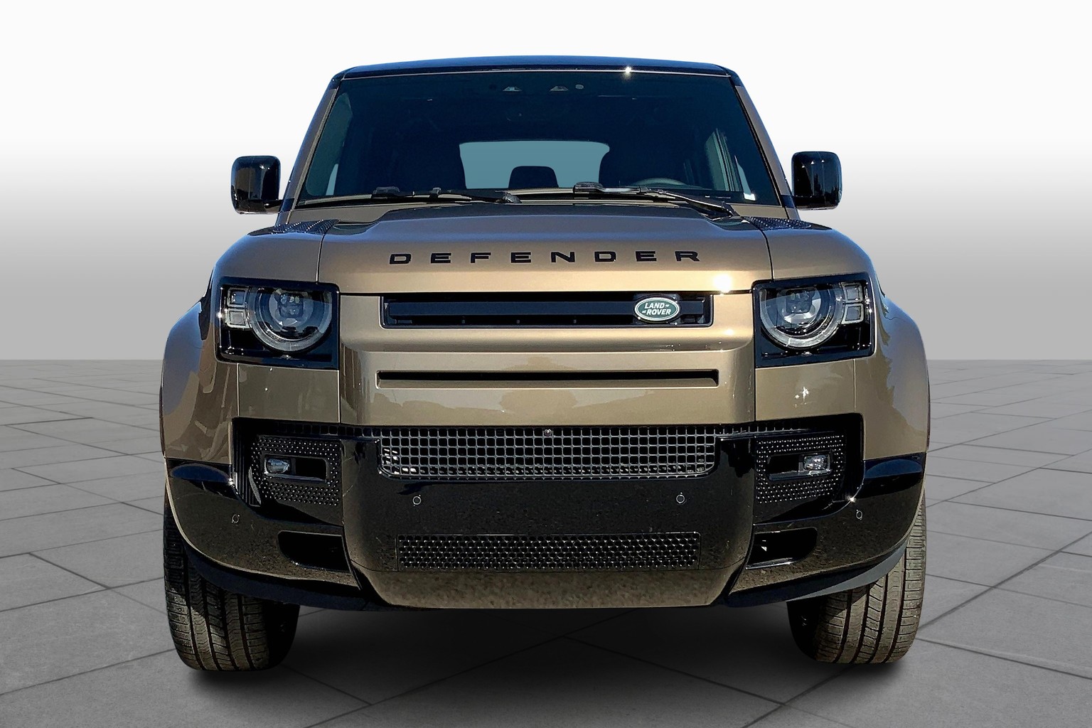 2025 Land Rover Defender 110 X-Dynamic SE photo 3