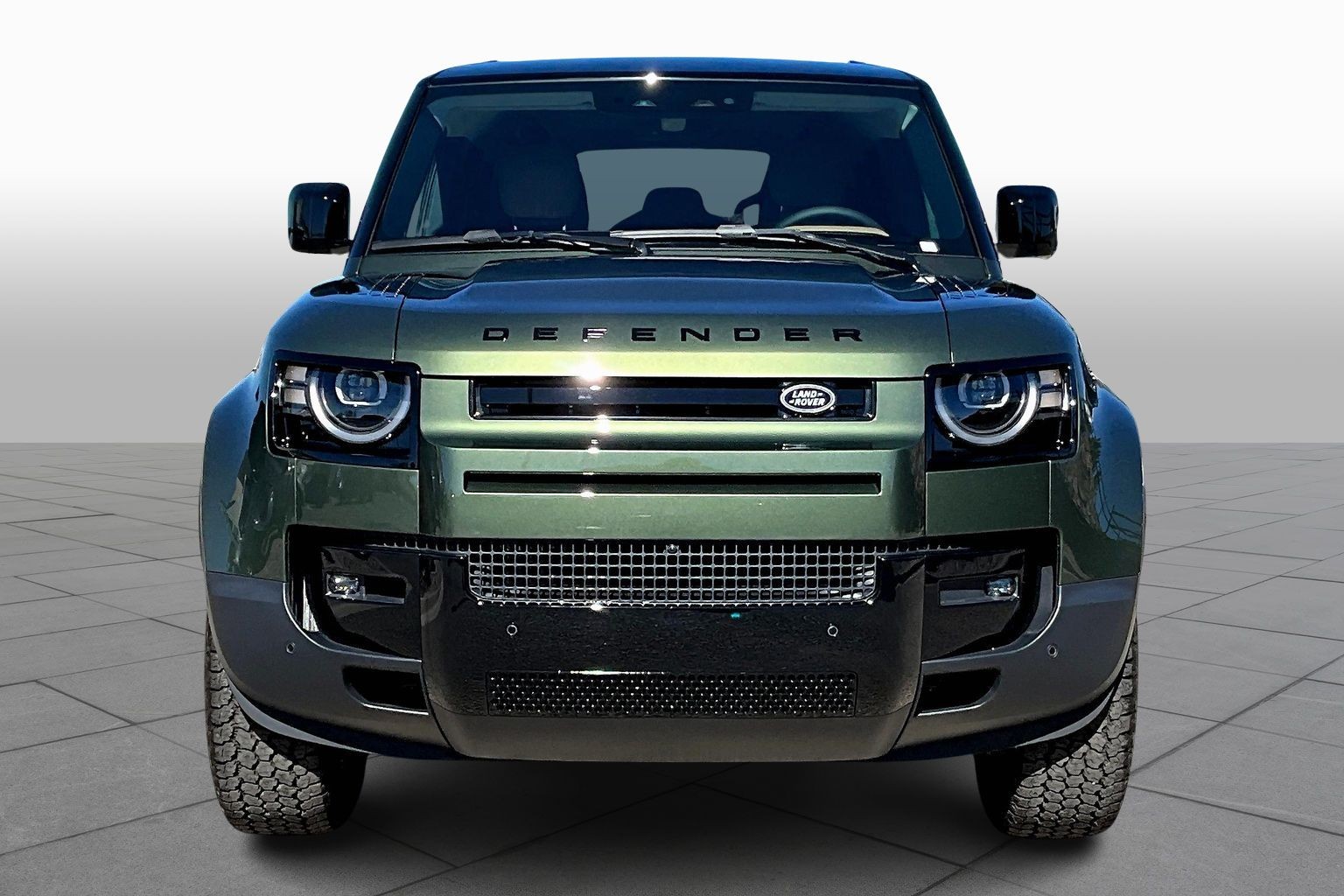 2026 Land Rover Defender 110 S photo 3