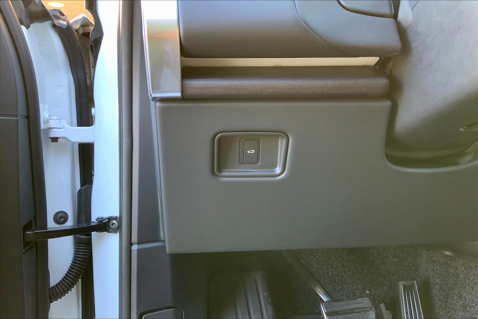 Range Rover P530 SE LWB 7 Seats