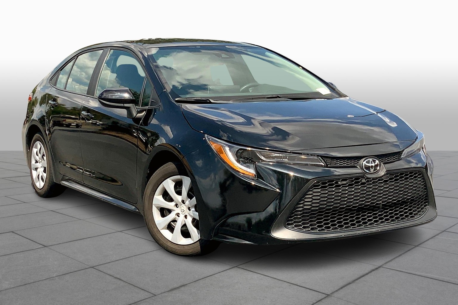 Used 2021 Toyota Corolla LE with VIN 5YFEPMAE3MP252470 for sale in Columbus, GA