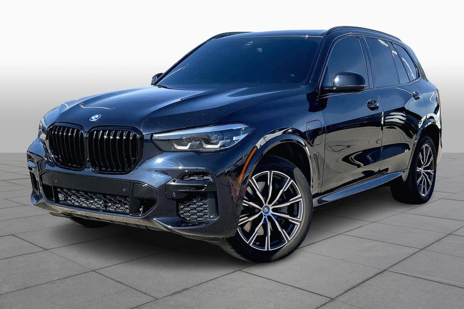 2022 BMW X5 45e