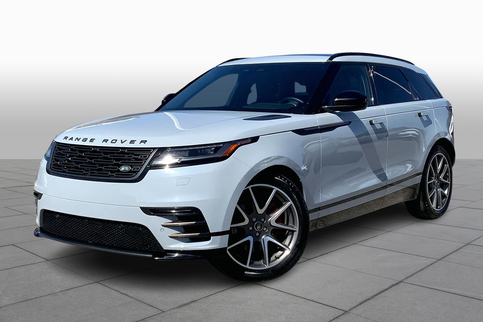2025 Land Rover Range Rover Velar