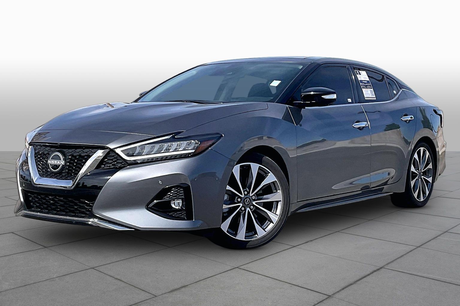 2023 Nissan Maxima