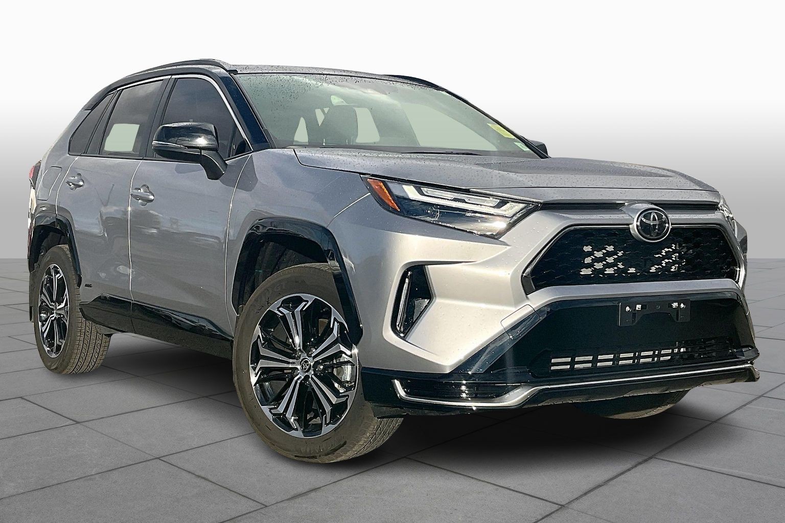 2025 Toyota RAV4 Prime XSE photo 2