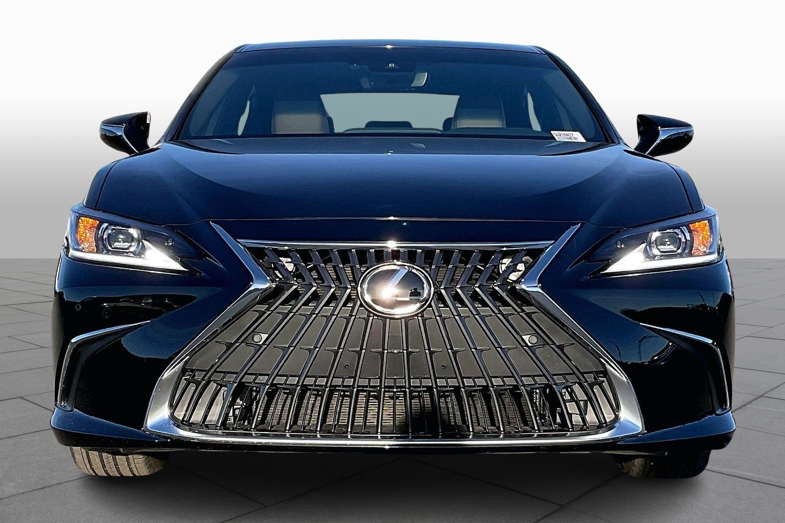 2025 Lexus ES 350 photo 3