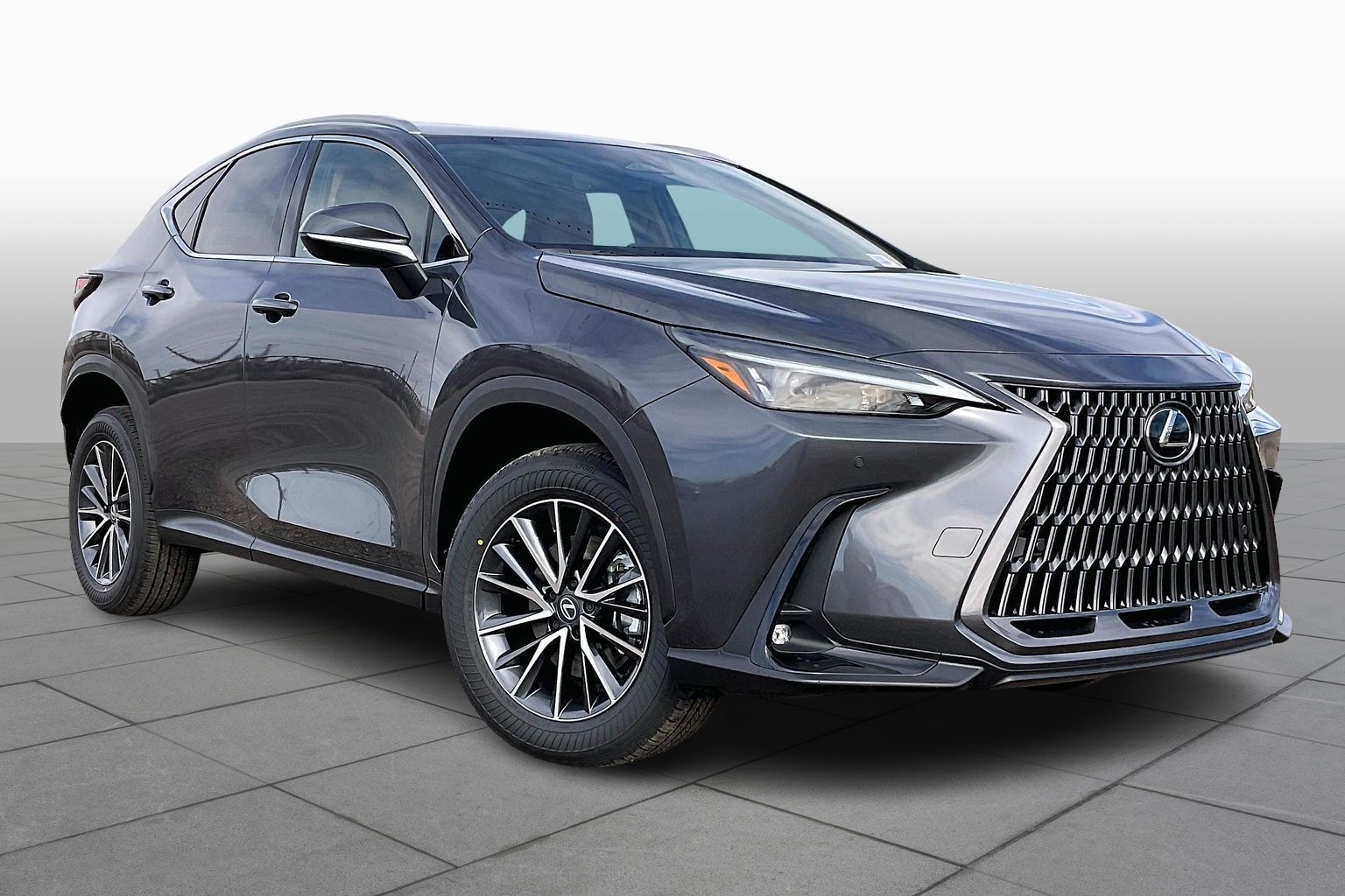 2026 Lexus NX 350 Premium photo 2