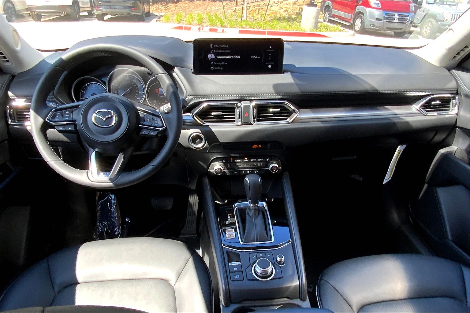 2025 Mazda CX-5 2.5 Select photo 4