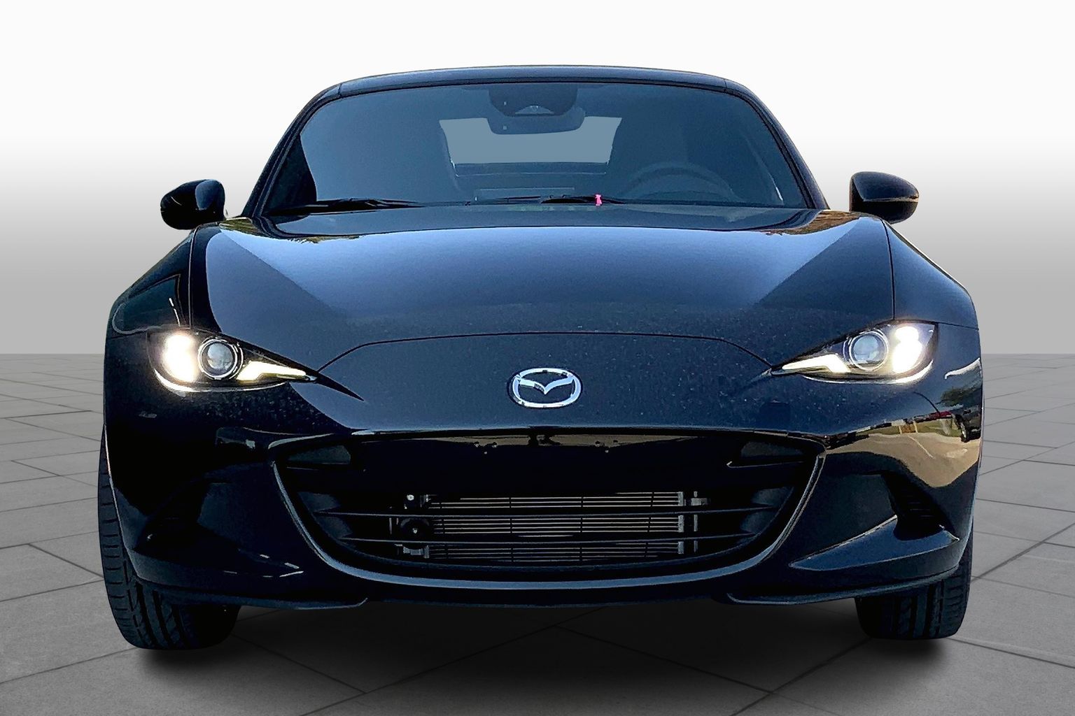 2025 Mazda MX-5 Miata Miata RF Grand Touring photo 3