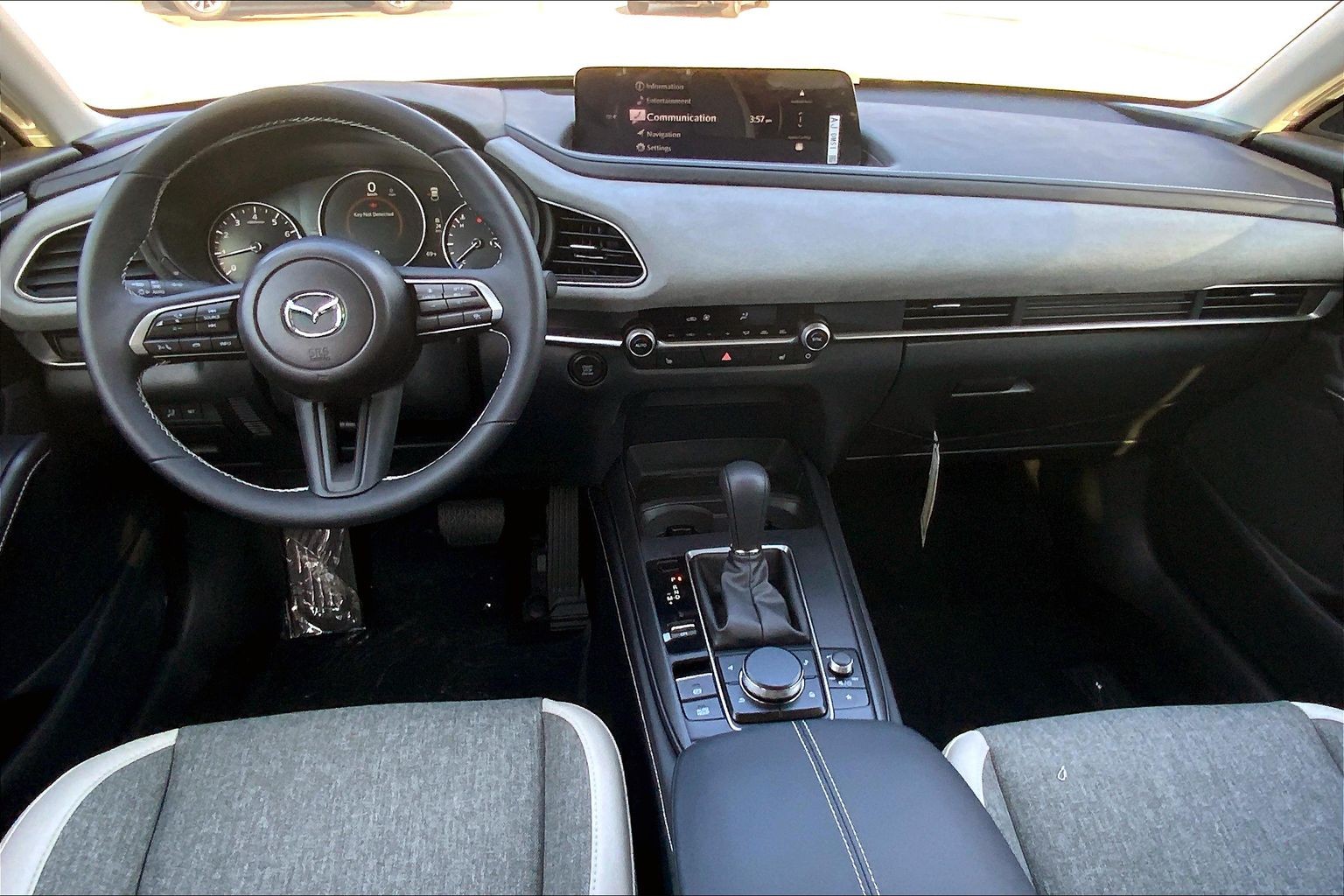 2026 Mazda CX-30 Preferred Carbon photo 4