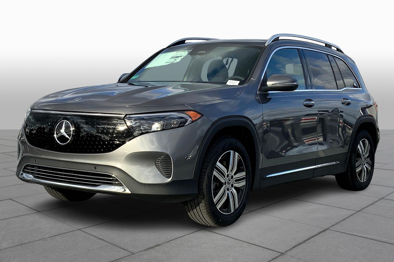 EQB 300 4MATIC SUV