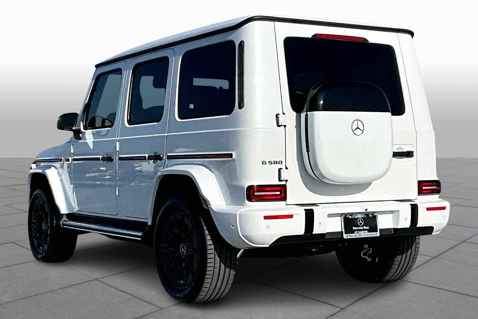 G 580 with EQ SUV
