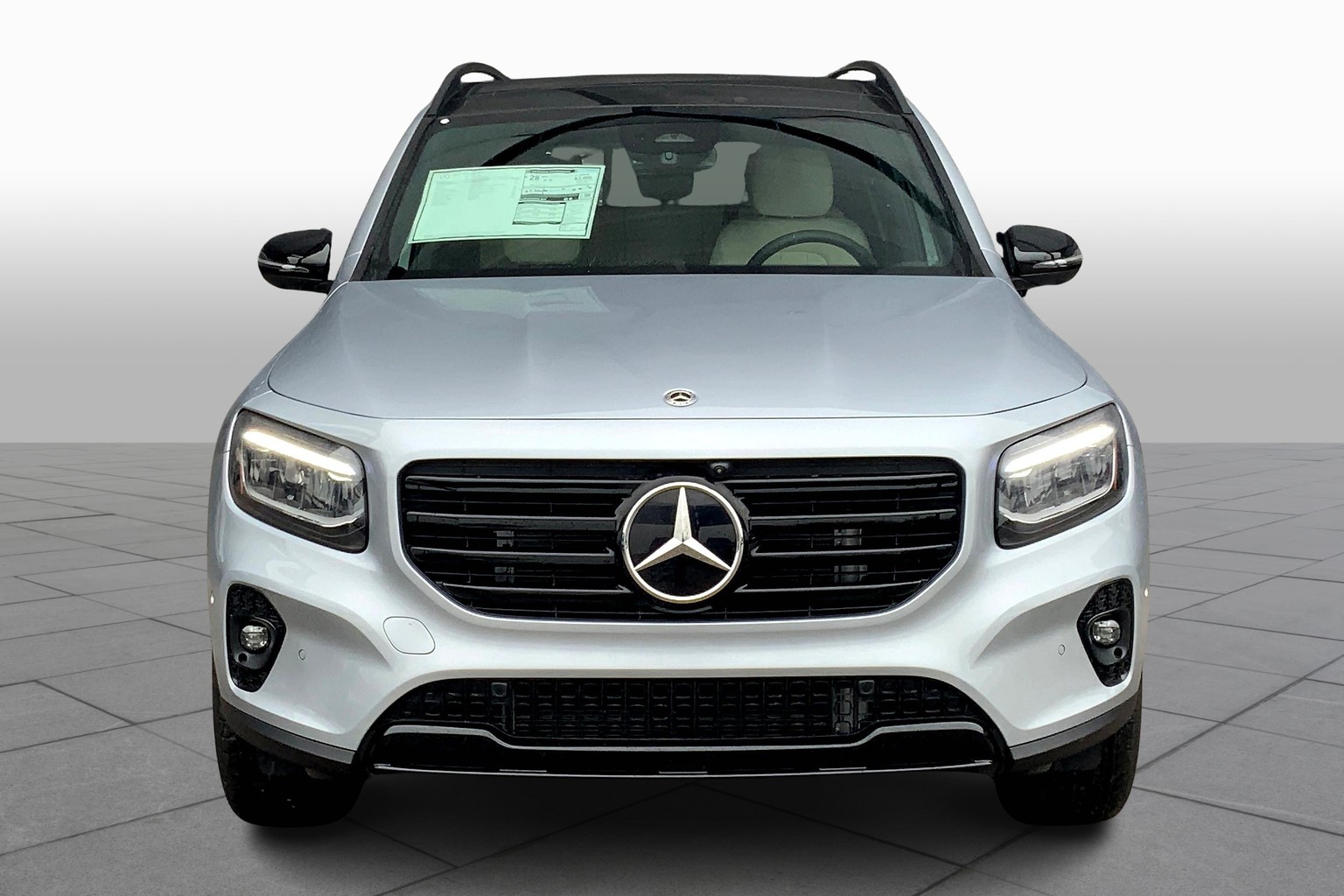 2025 Mercedes Benz GLB 250 photo 3