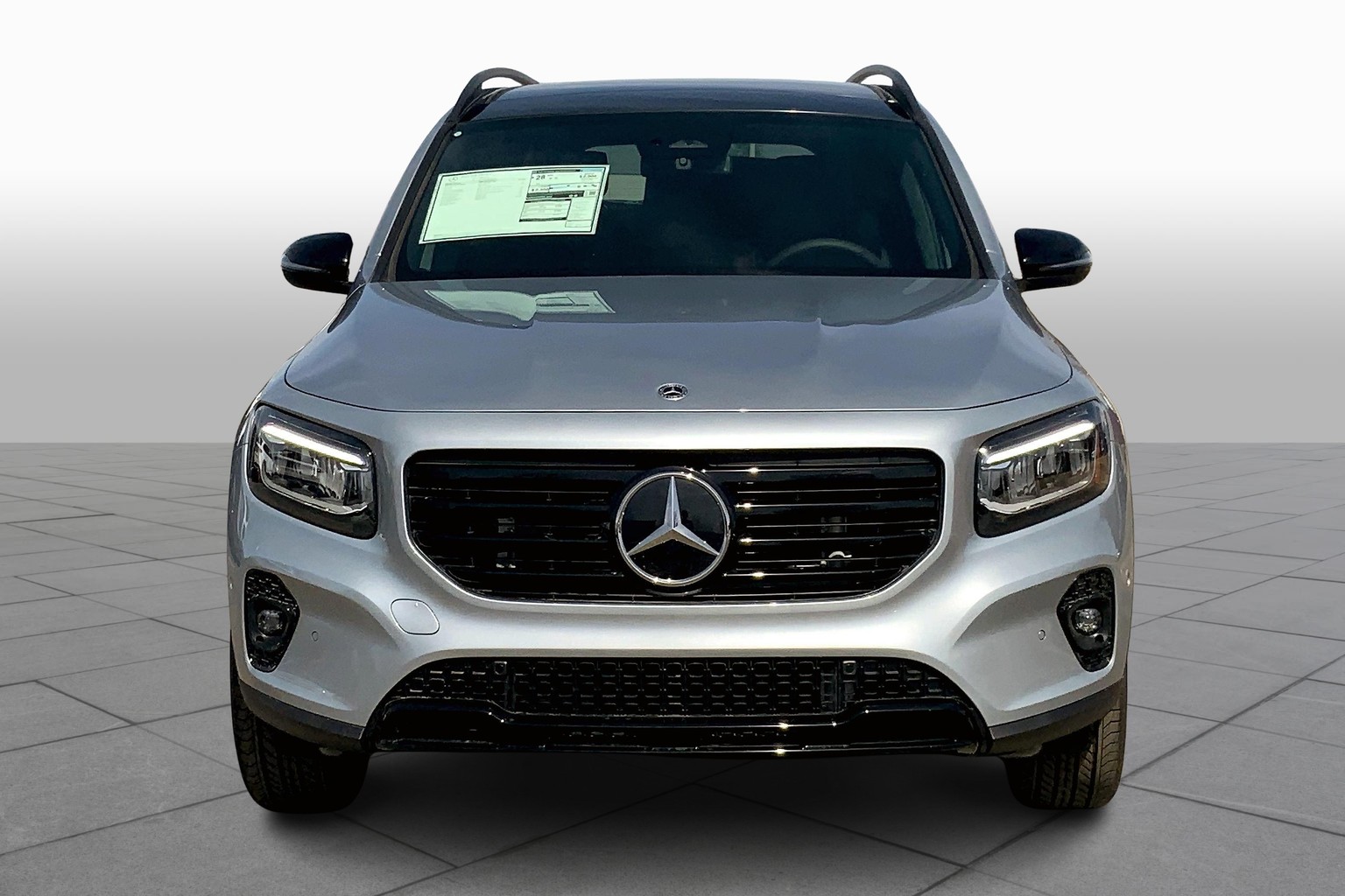 2025 Mercedes Benz GLB 250 photo 3
