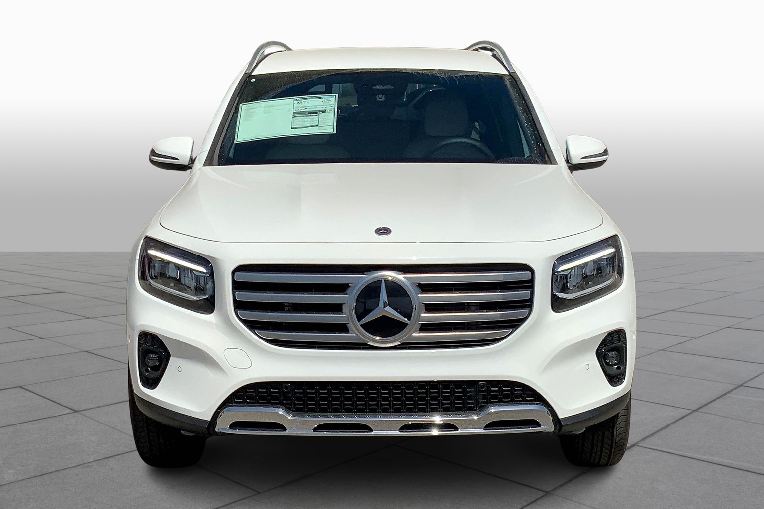 2025 Mercedes Benz GLB 250 photo 3