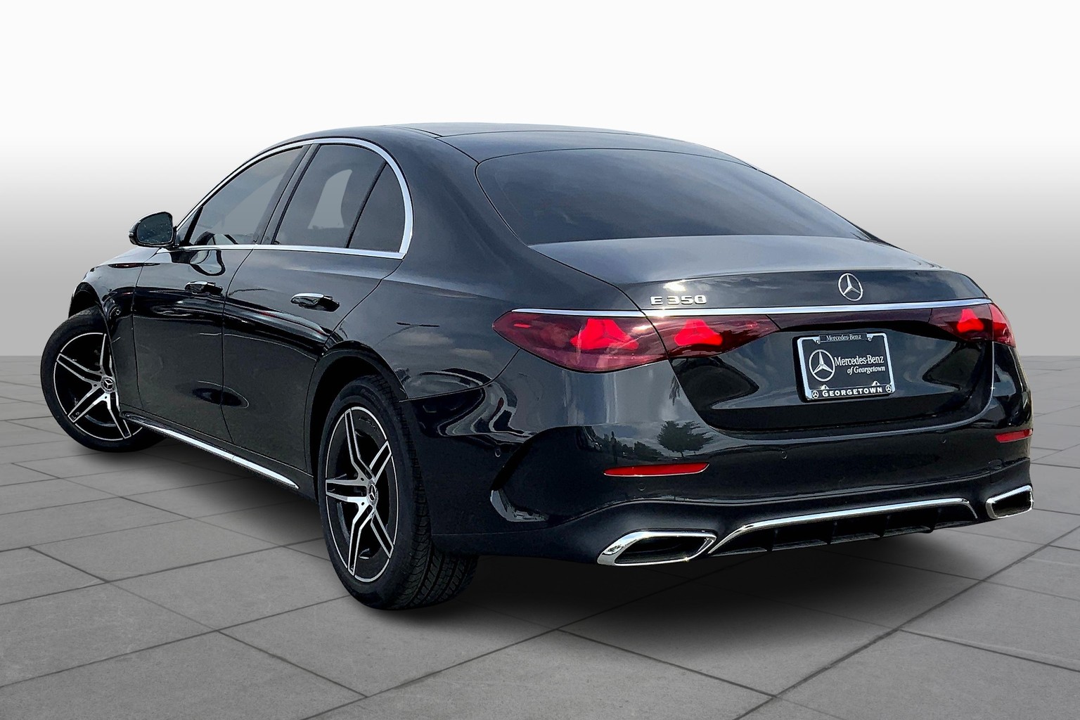 2025 Mercedes Benz E 350 Sedan photo 4