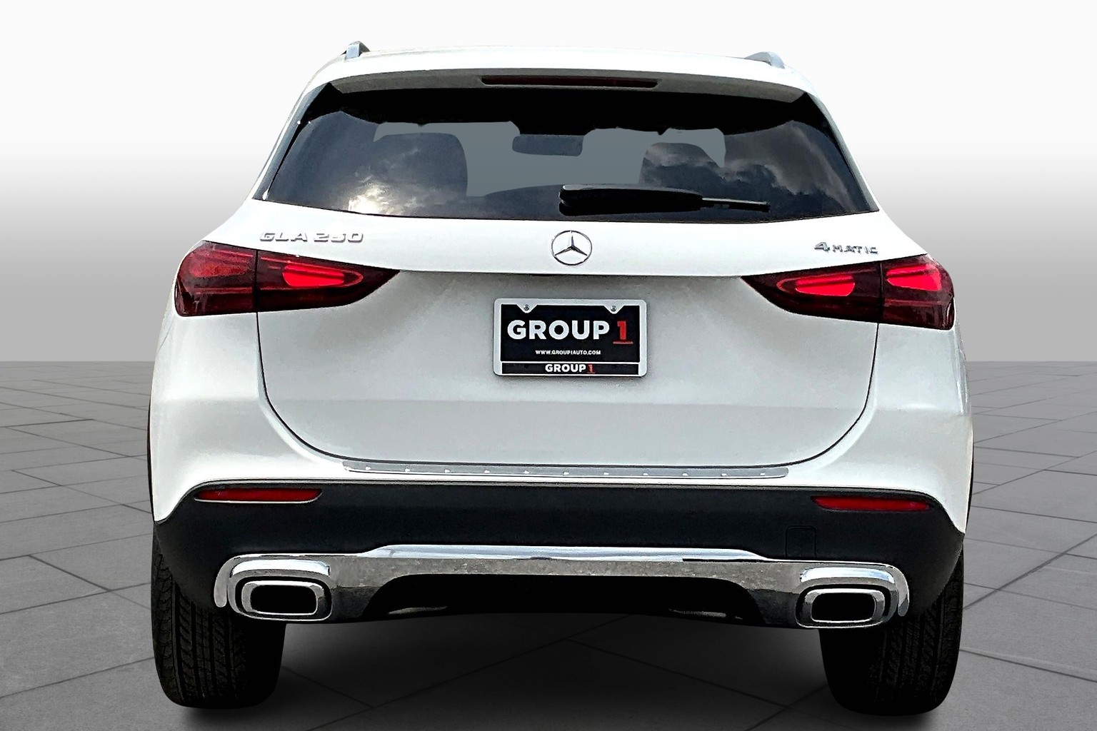 2026 Mercedes Benz GLA 250 4MATIC photo 4