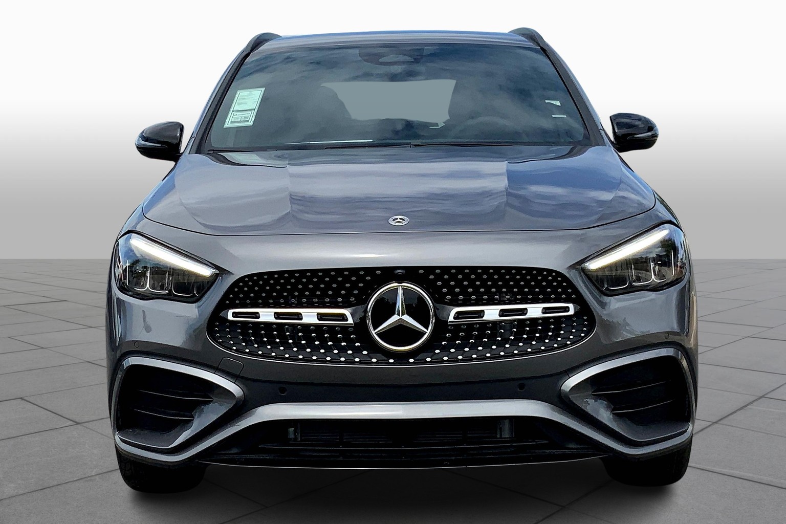 2025 Mercedes Benz GLA 250 photo 3