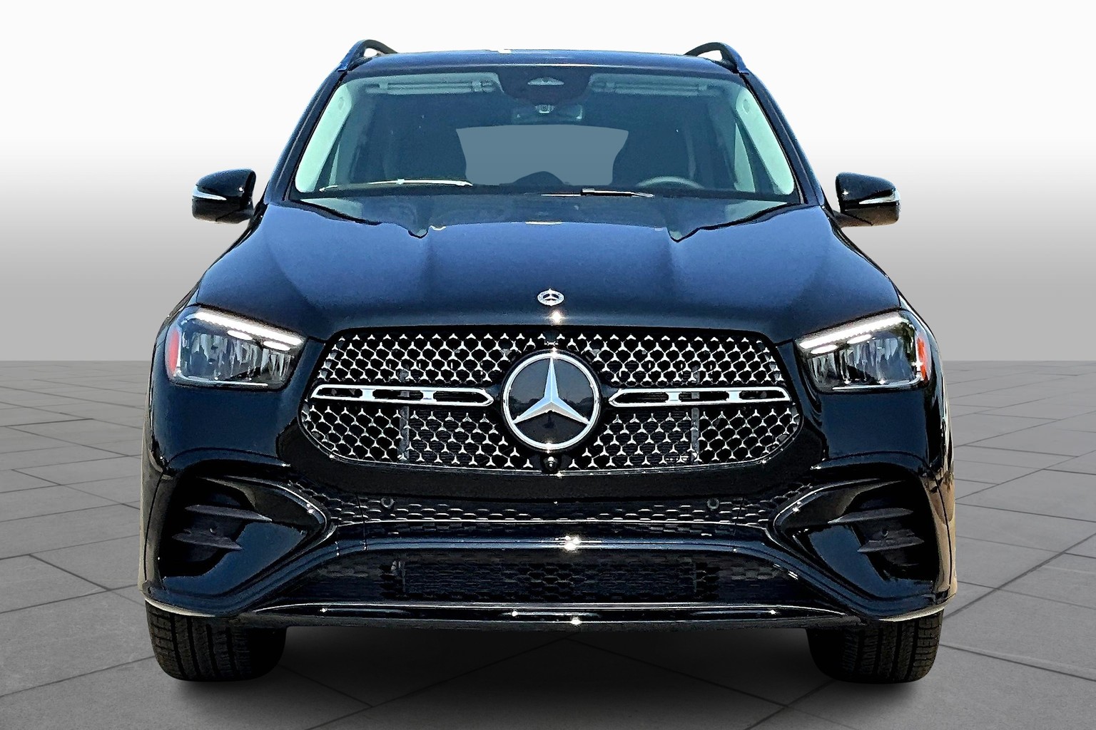 2026 Mercedes Benz GLE 450 4MATIC photo 3