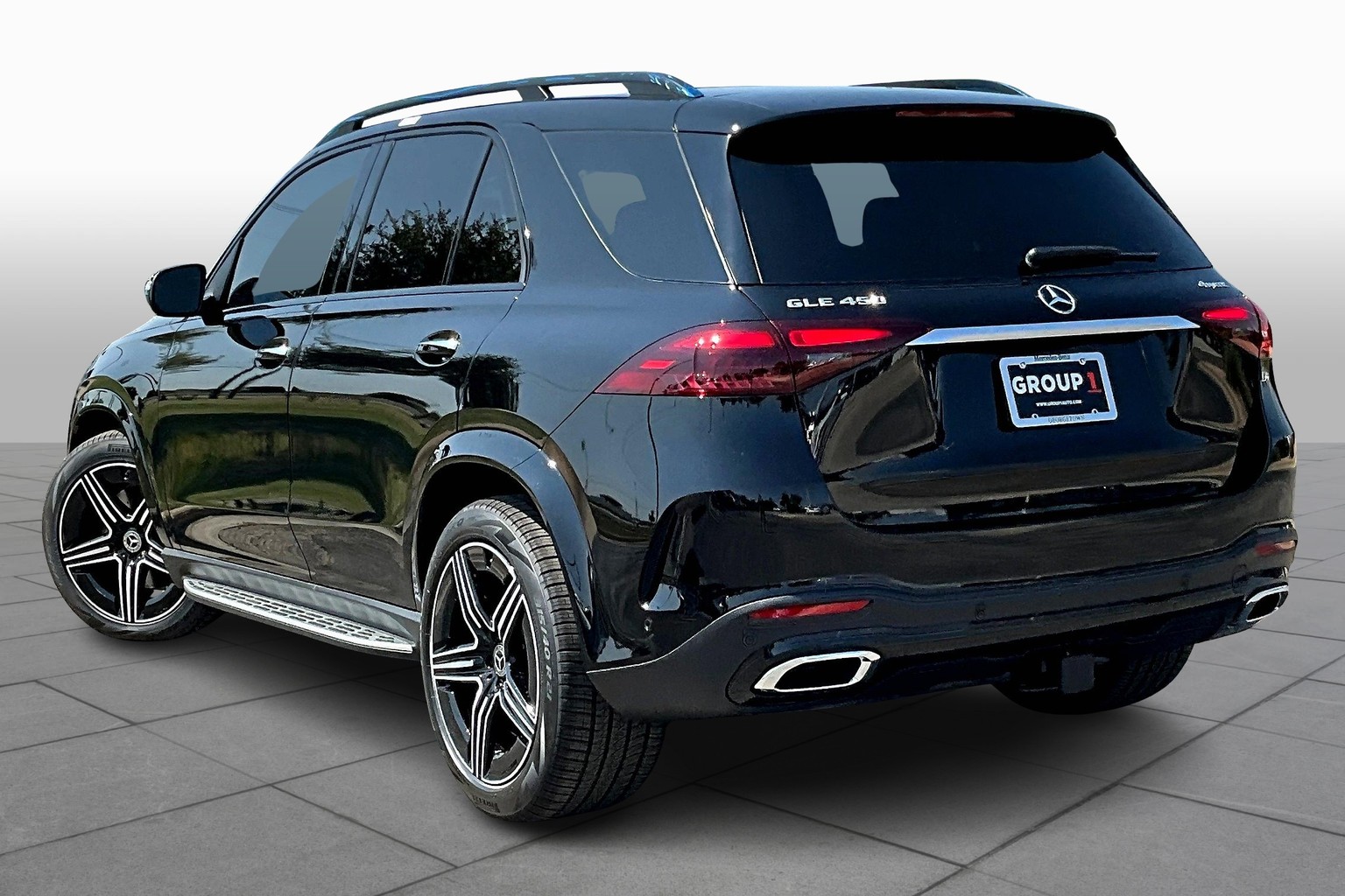 2026 Mercedes Benz GLE 450 4MATIC photo 4