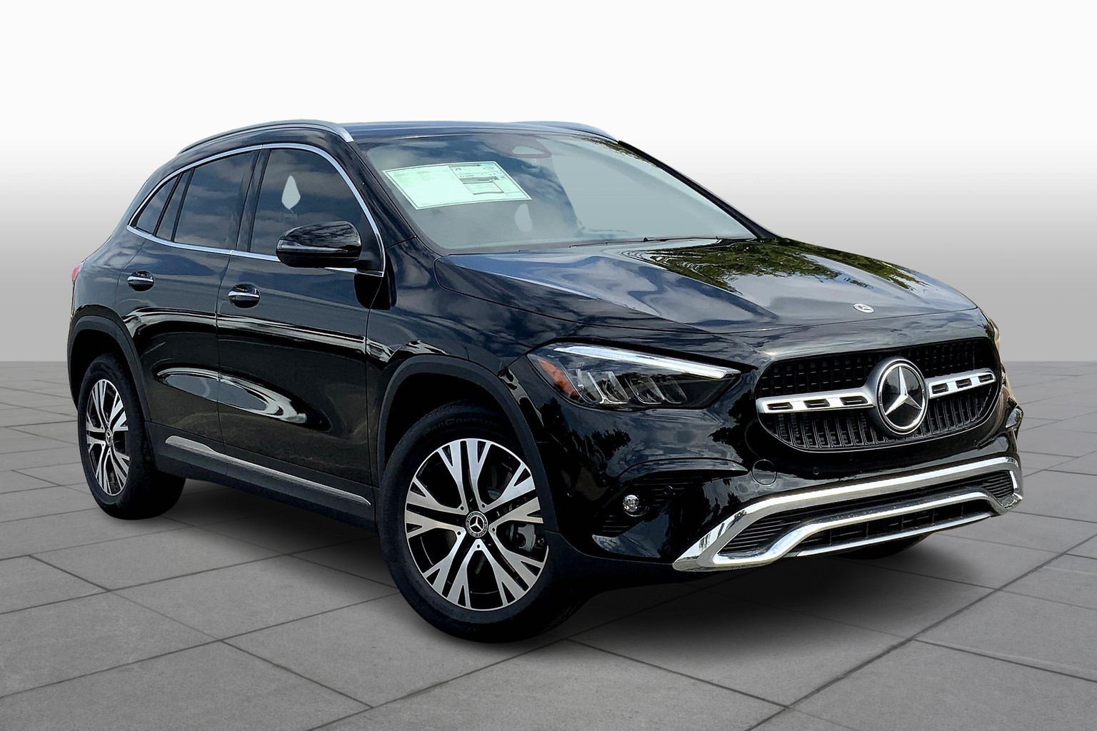 2025 Mercedes Benz GLA 250 photo 2