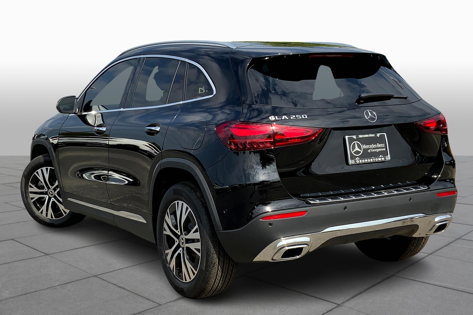 2025 Mercedes Benz GLA 250 photo 4