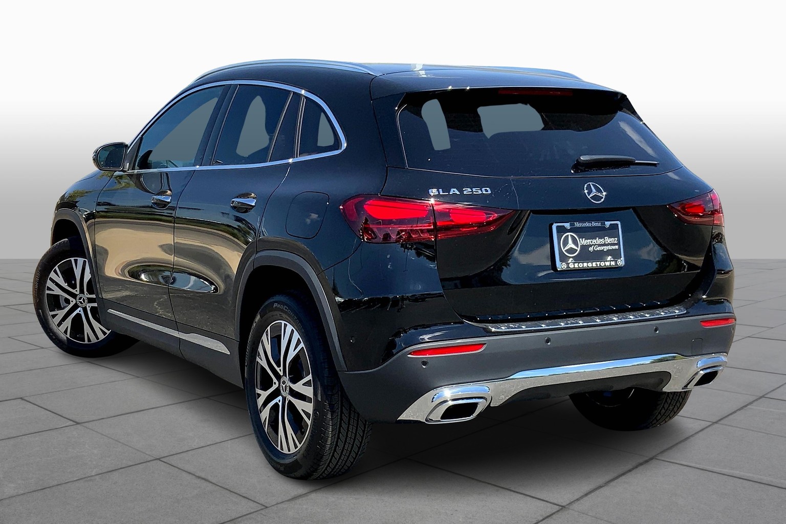 2025 Mercedes Benz GLA 250 photo 4