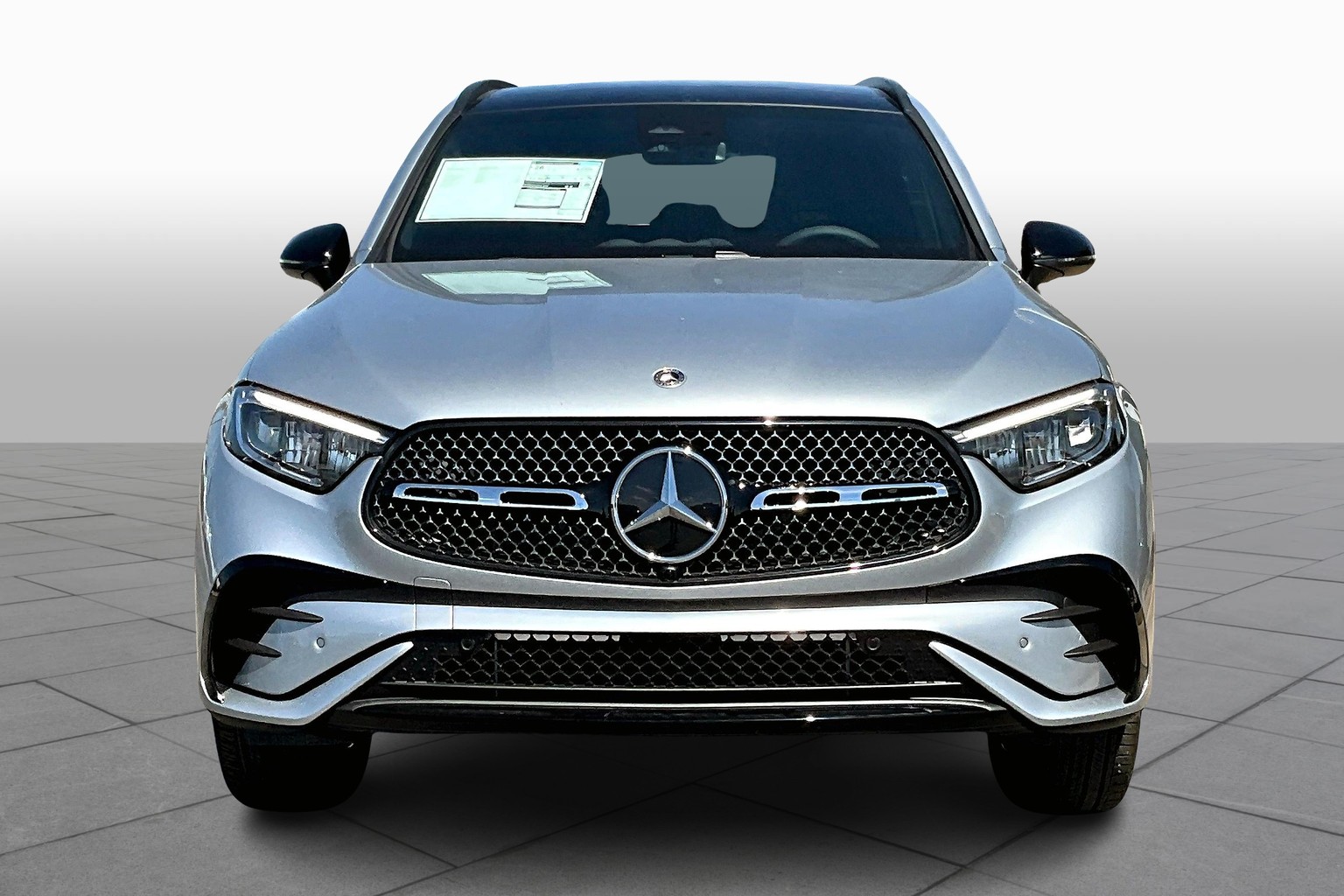 2026 Mercedes Benz GLC 300 4MATIC photo 3