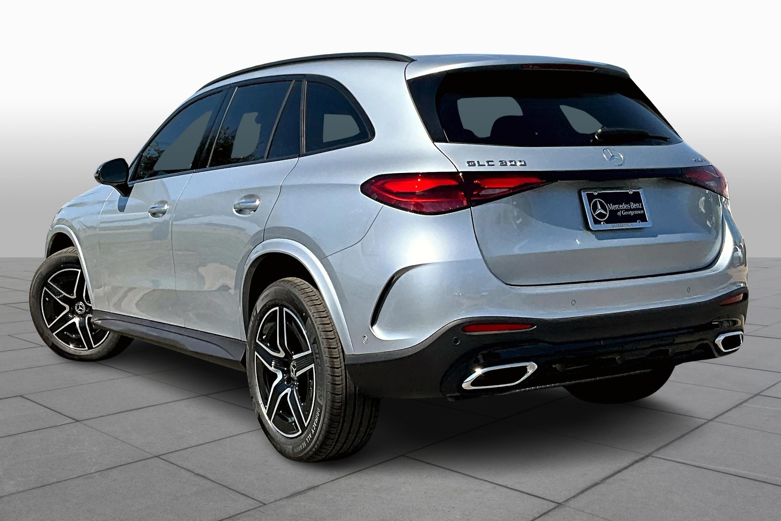 2026 Mercedes Benz GLC 300 4MATIC photo 4