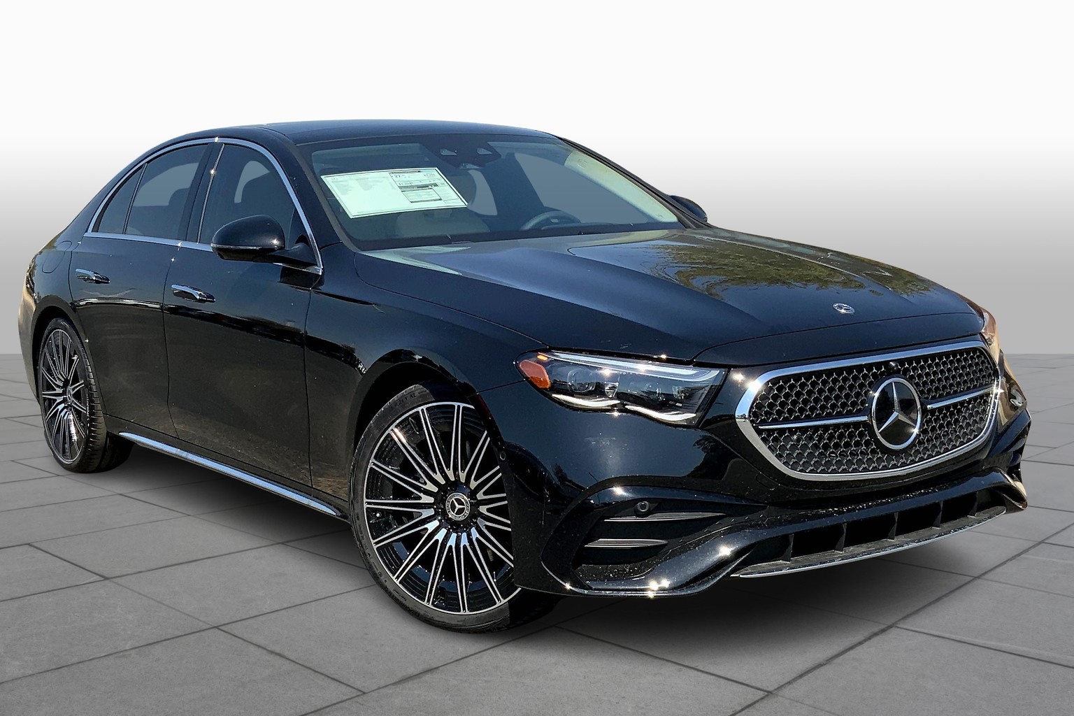 2025 Mercedes Benz E 350 4MATIC Sedan photo 2