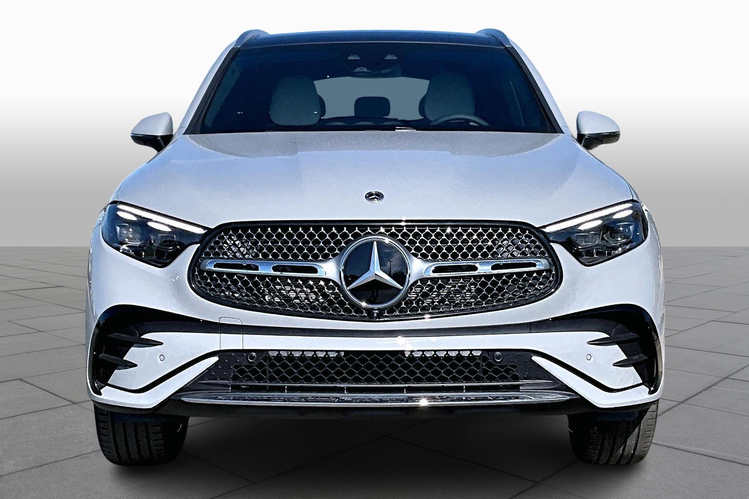 2026 Mercedes Benz GLC 300 photo 3