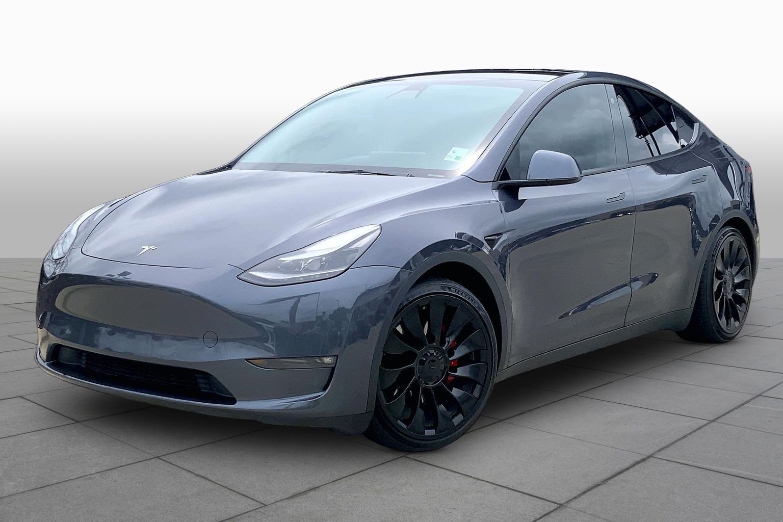 2022 Tesla Model Y Performance Dual Motor All-Wheel Drive's photo
