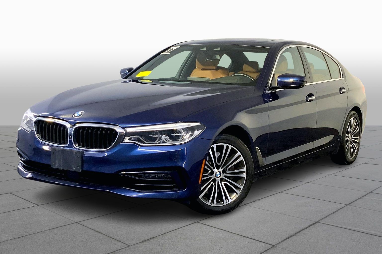 2017 BMW 5 Series 540i's photo