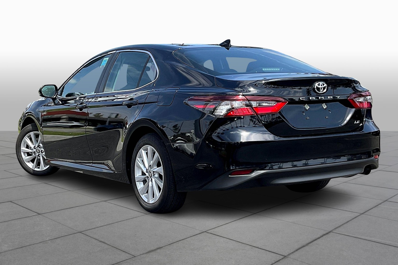 Camry LE