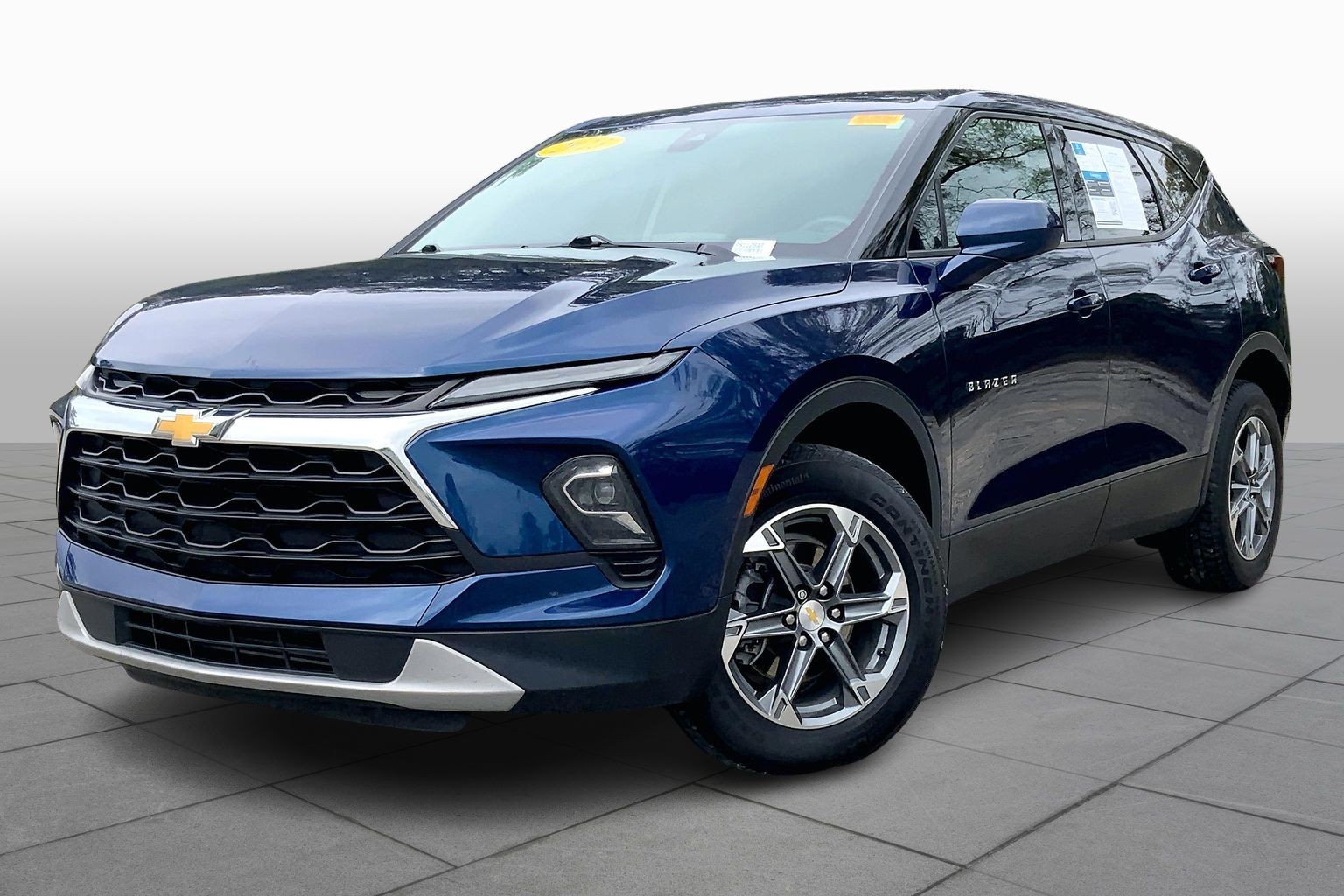 2023 Chevrolet Blazer 2.0T 2LT FWD's photo