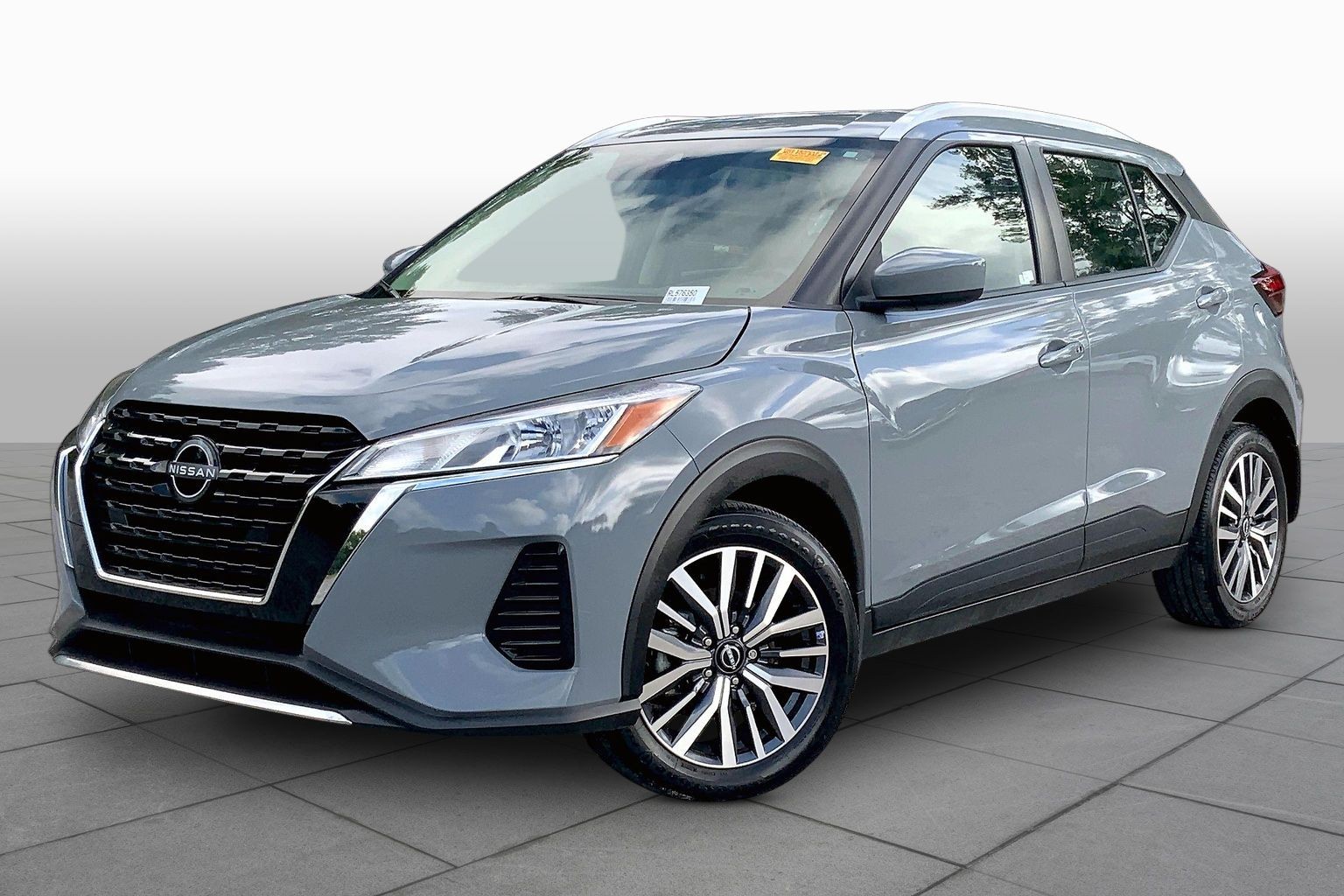 2024 Nissan Kicks 1.6 SV's photo
