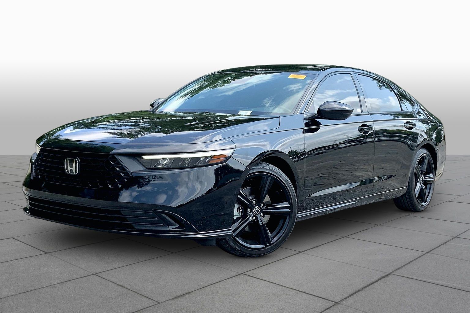 2023 Honda Accord Hybrid Sport-L w/o BSI's photo