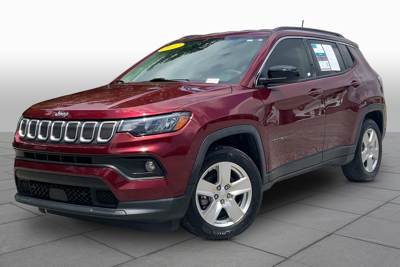 2022 Jeep Compass Latitude's photo