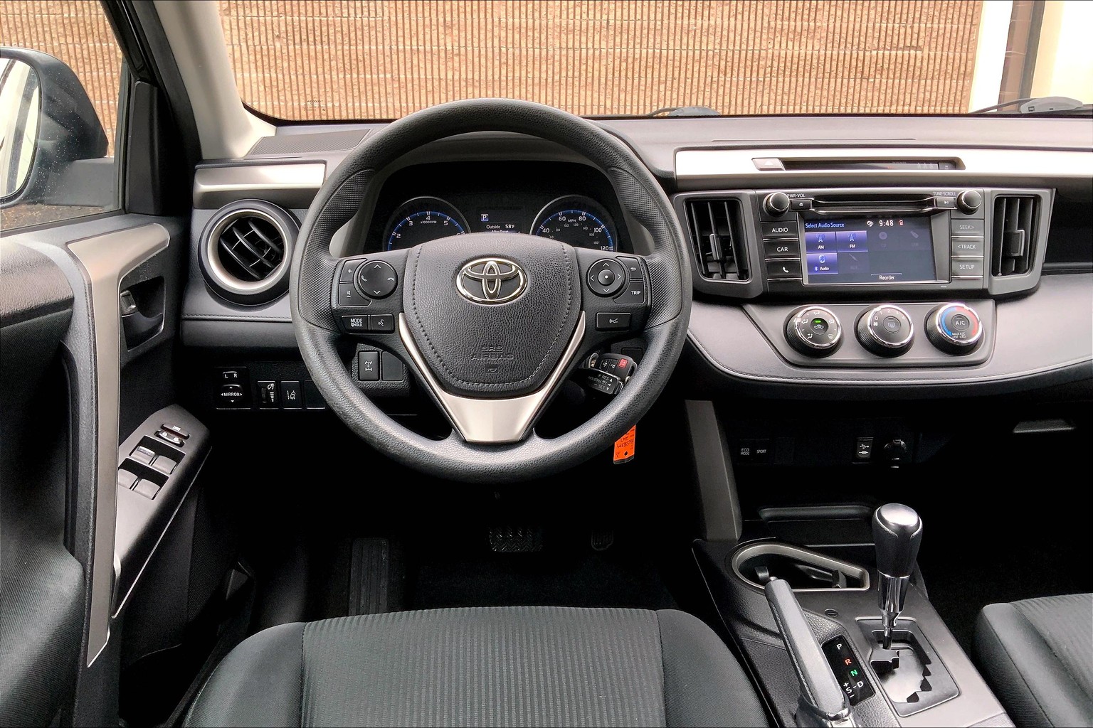RAV4 LE