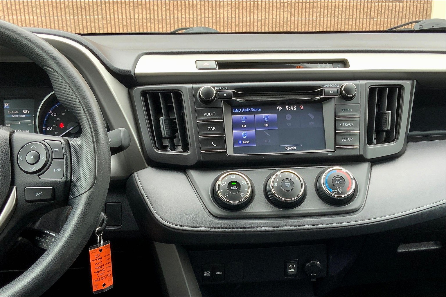 RAV4 LE
