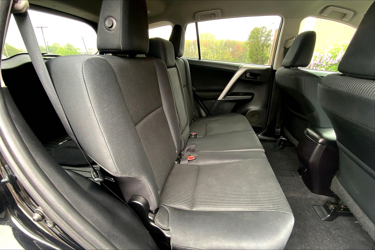 RAV4 LE