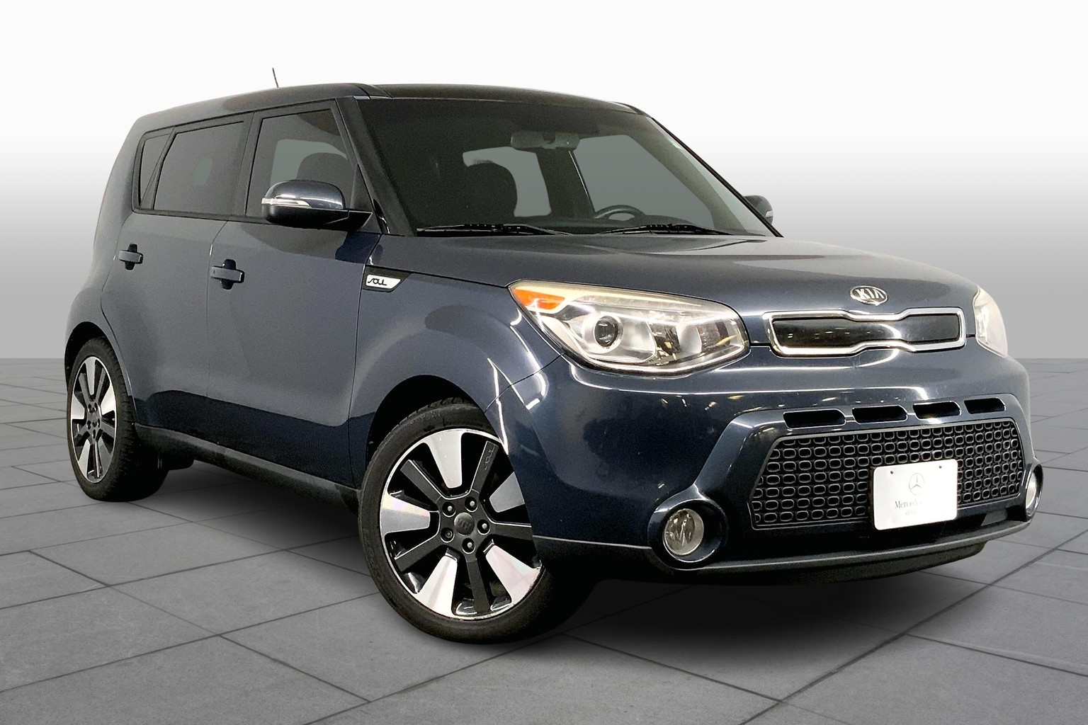 Used 2015 Kia Soul Base with VIN KNDJX3A51F7223305 for sale in Hanover, MA