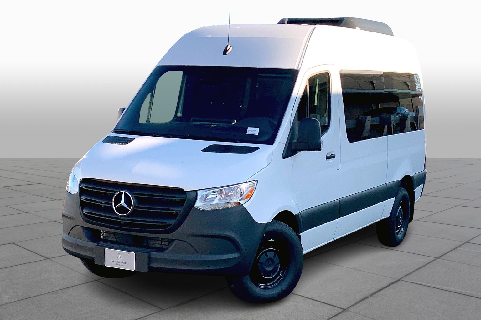 Sprinter Passenger Van 2500 High Roof w/144-inch WB