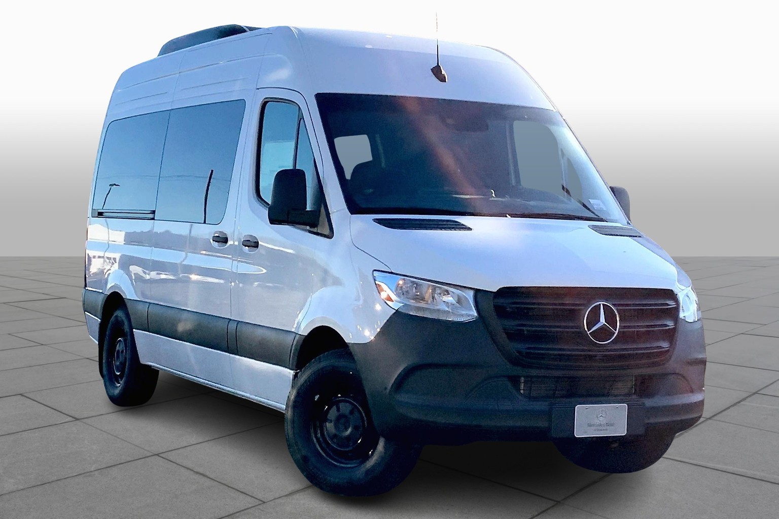 Sprinter Passenger Van 2500 High Roof w/144-inch WB