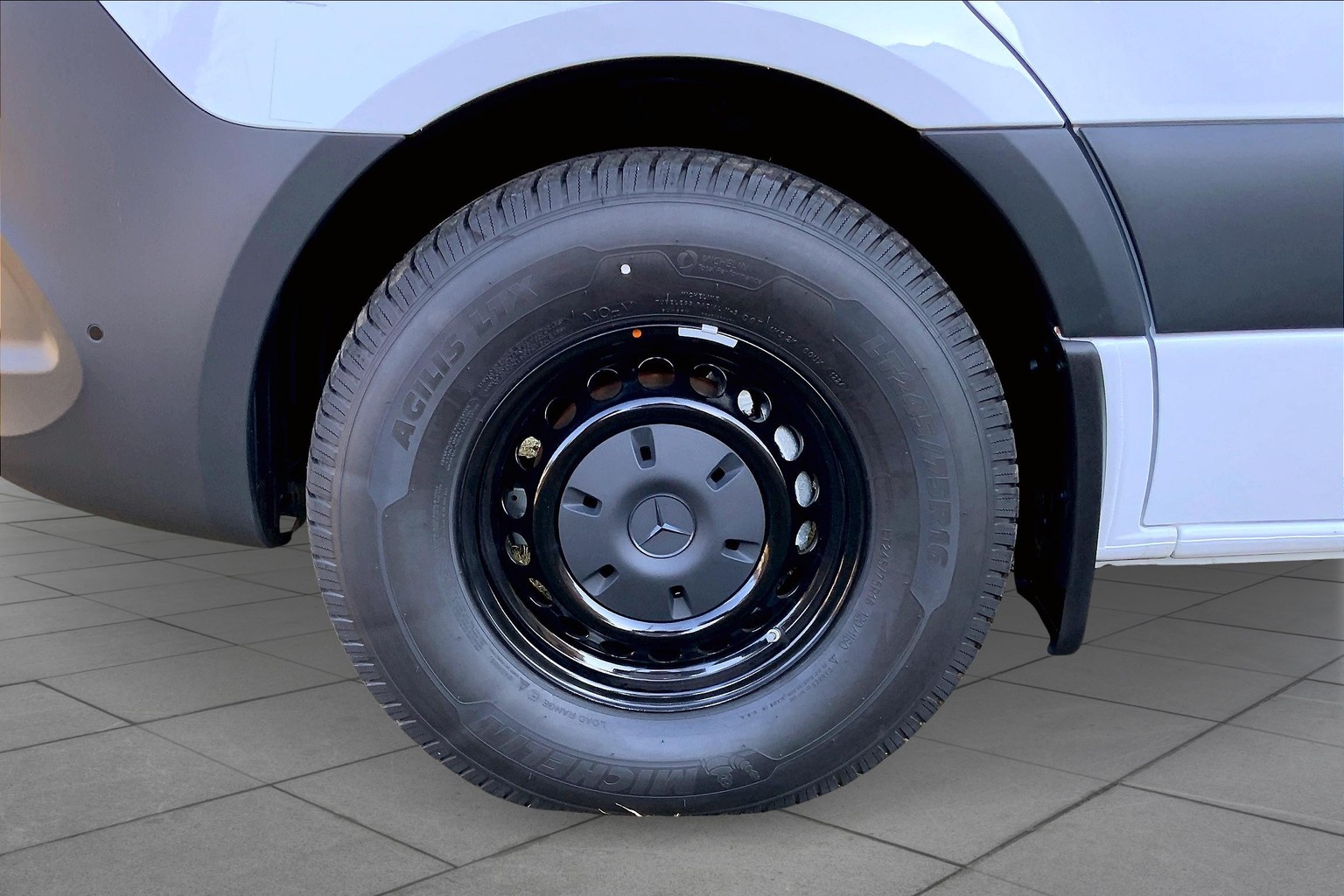 Sprinter Passenger Van 2500 High Roof w/144-inch WB